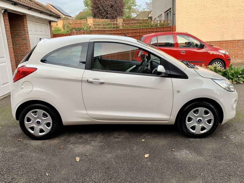 FORD KA